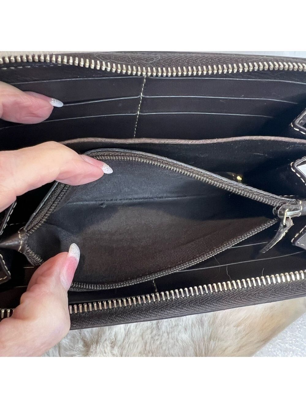 GUCCI GG SHERRY-LINE MAYFAIR WALLET - Picture 11 of 16